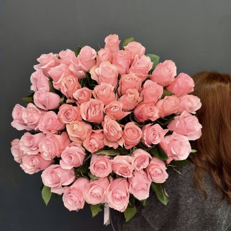 Роза Bee Sweet 70см с доставкой в Обнинске и Малоярославце – Rosalia Flowers