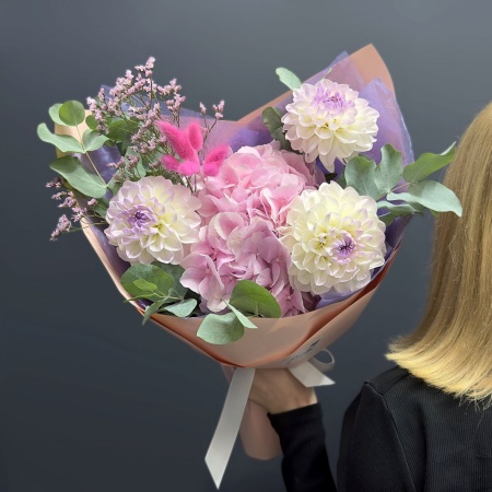 Букет №133 с доставкой в Обнинске и Малоярославце – Rosalia Flowers