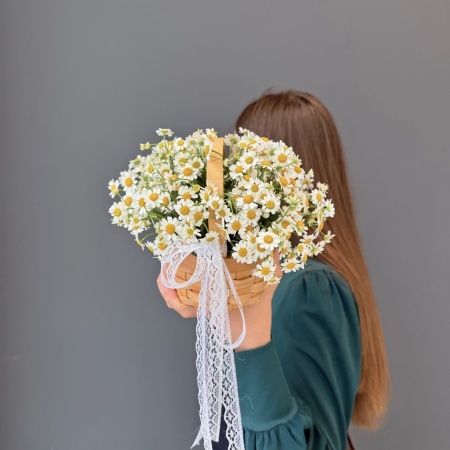Корзина цветов №201 с доставкой в Обнинске и Малоярославце – Rosalia Flowers