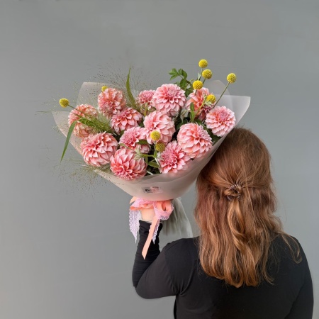 Букет №592 с доставкой в Обнинске и Малоярославце – Rosalia Flowers