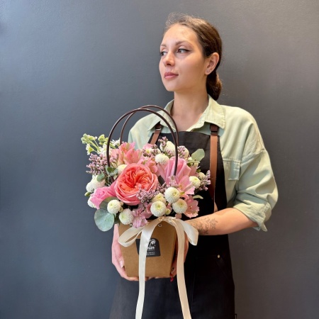 Композиция №111 с доставкой в Обнинске и Малоярославце – Rosalia Flowers
