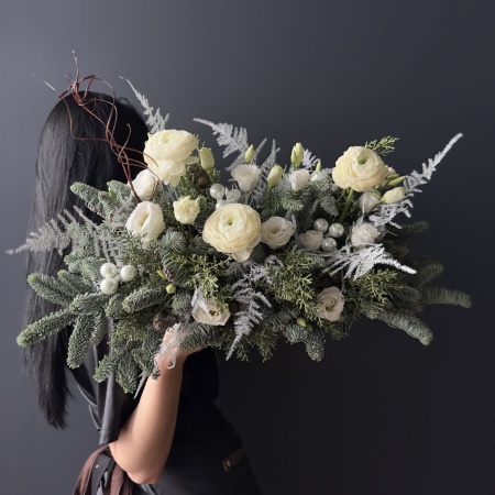 Композиция №100 с доставкой в Обнинске и Малоярославце – Rosalia Flowers