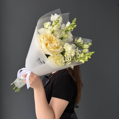 Букет №498 с доставкой в Обнинске и Малоярославце – Rosalia Flowers