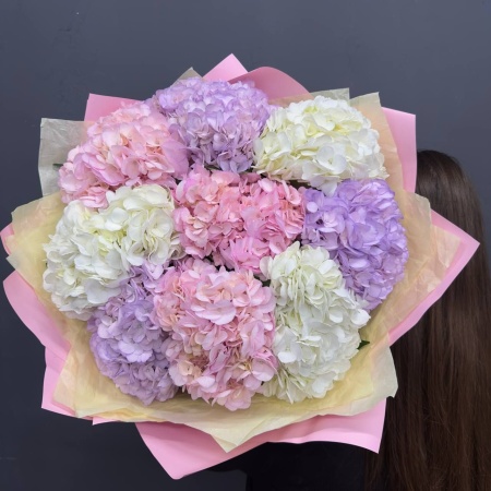Монобукет №469 с доставкой в Обнинске и Малоярославце – Rosalia Flowers