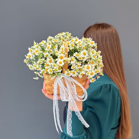 Корзина цветов №202 с доставкой в Обнинске и Малоярославце – Rosalia Flowers