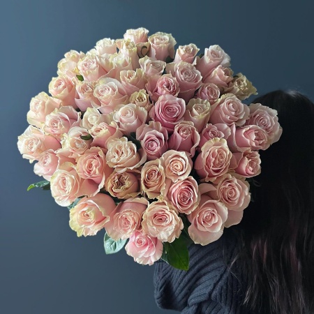 Монобукет №117 с доставкой в Обнинске и Малоярославце – Rosalia Flowers