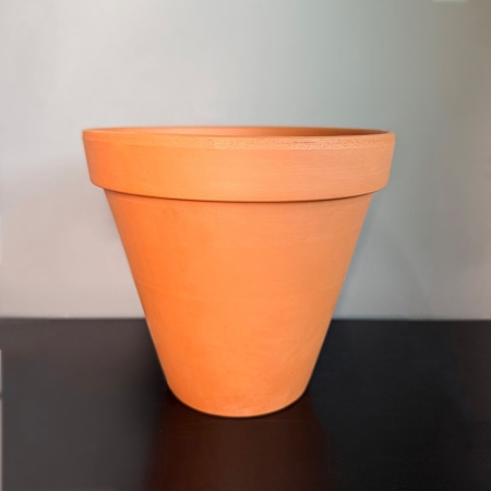 Керамический горшок 2л с доставкой в Обнинске и Малоярославце – Rosalia Flowers