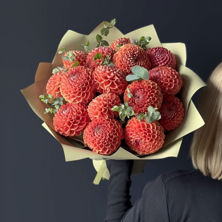 Монобукет №210 с доставкой в Обнинске и Малоярославце – Rosalia Flowers