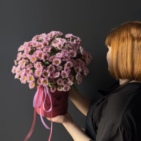 Шляпная коробка №108 с доставкой в Обнинске и Малоярославце – Rosalia Flowers