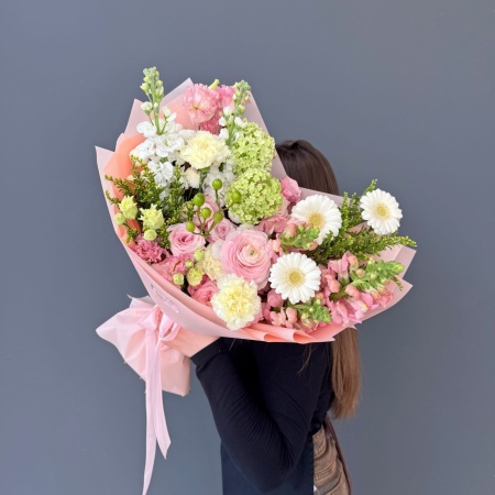 Букет №537 с доставкой в Обнинске и Малоярославце – Rosalia Flowers