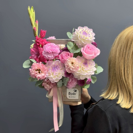 Композиция №144 с доставкой в Обнинске и Малоярославце – Rosalia Flowers