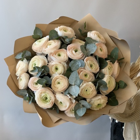 Букет Ранункулюсов 25шт с доставкой в Обнинске и Малоярославце – Rosalia Flowers