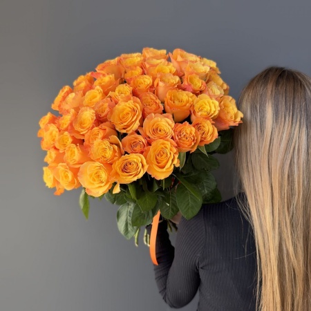 Роза Orange Kenya 50см с доставкой в Обнинске и Малоярославце – Rosalia Flowers