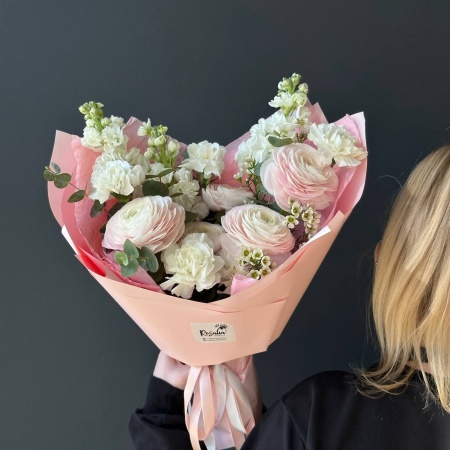 Букет №403 с доставкой в Обнинске и Малоярославце – Rosalia Flowers