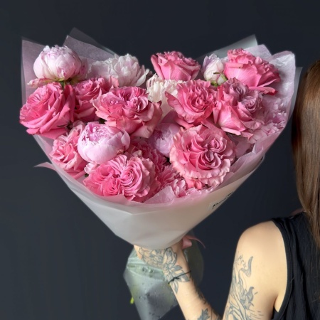 Букет №300 с доставкой в Обнинске и Малоярославце – Rosalia Flowers