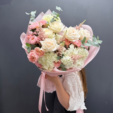 Букет №590 с доставкой в Обнинске и Малоярославце – Rosalia Flowers