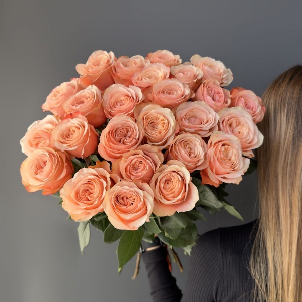 Роза Пионовидная Kahala 50см с доставкой в Обнинске и Малоярославце – Rosalia Flowers