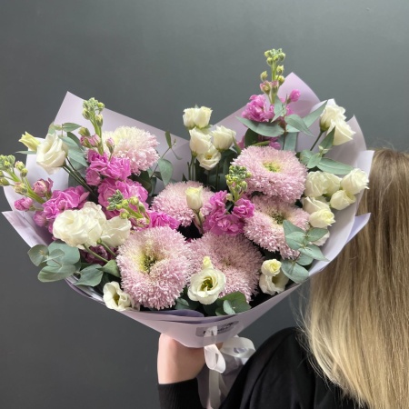 Букет №256 с доставкой в Обнинске и Малоярославце – Rosalia Flowers