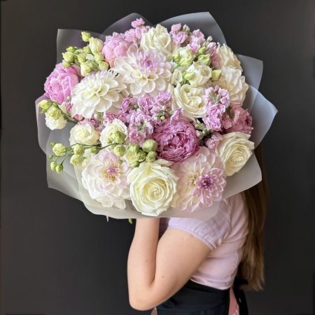 Букет №571 с доставкой в Обнинске и Малоярославце – Rosalia Flowers