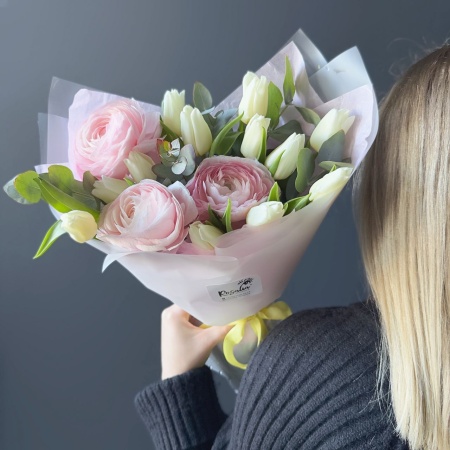 Букет №250 с доставкой в Обнинске и Малоярославце – Rosalia Flowers