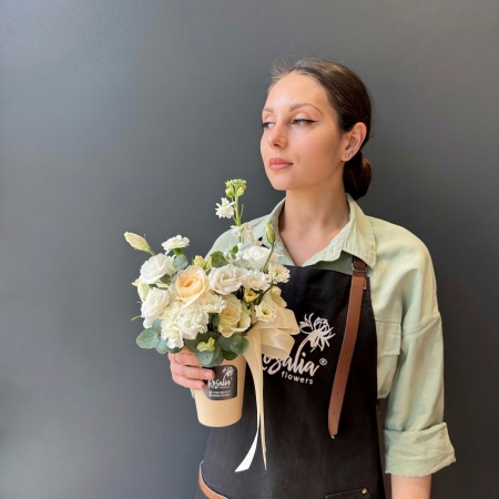 Композиция №91 с доставкой в Обнинске и Малоярославце – Rosalia Flowers