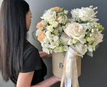 Цветы в коробке