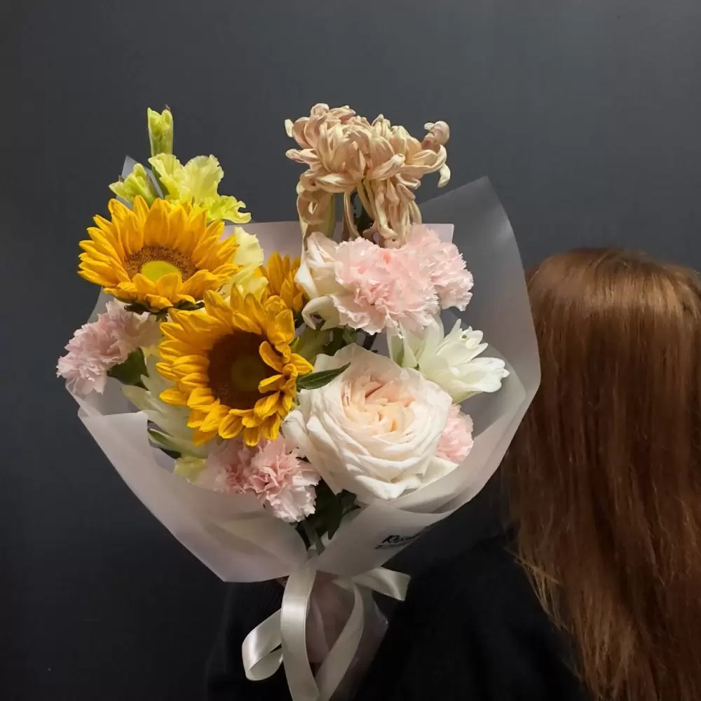 Как подобрать букет для мамы: лучшие цветы для разных событий