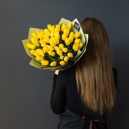 Тюльпан моно №1 51 шт с доставкой в Обнинске и Малоярославце – Rosalia Flowers