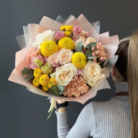 Букет №232 с доставкой в Обнинске и Малоярославце – Rosalia Flowers