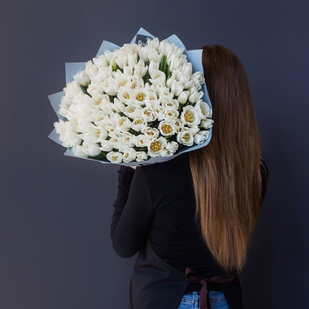 Тюльпан моно №7 101 шт с доставкой в Обнинске и Малоярославце – Rosalia Flowers